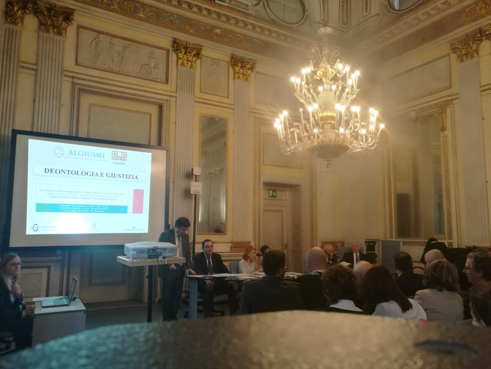 Deontologia e Giustizia, omaggio al Presidente Danovi